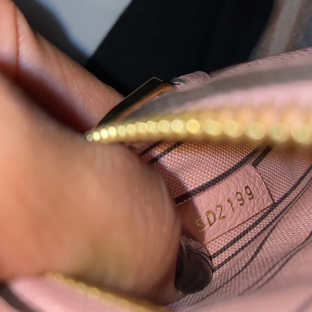 💖HOST PICK 🎉Louis Vuitton pochete Métis in pink - Picture 12 of 13